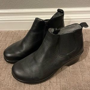 Alegria Eve Leather Booties sz EU 37